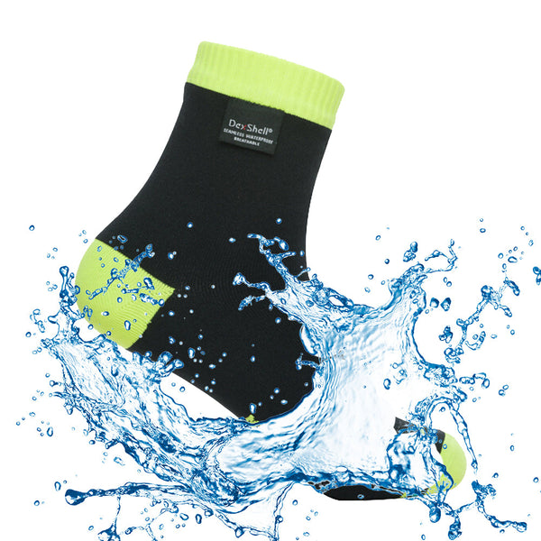 Waterproof socks/gloves